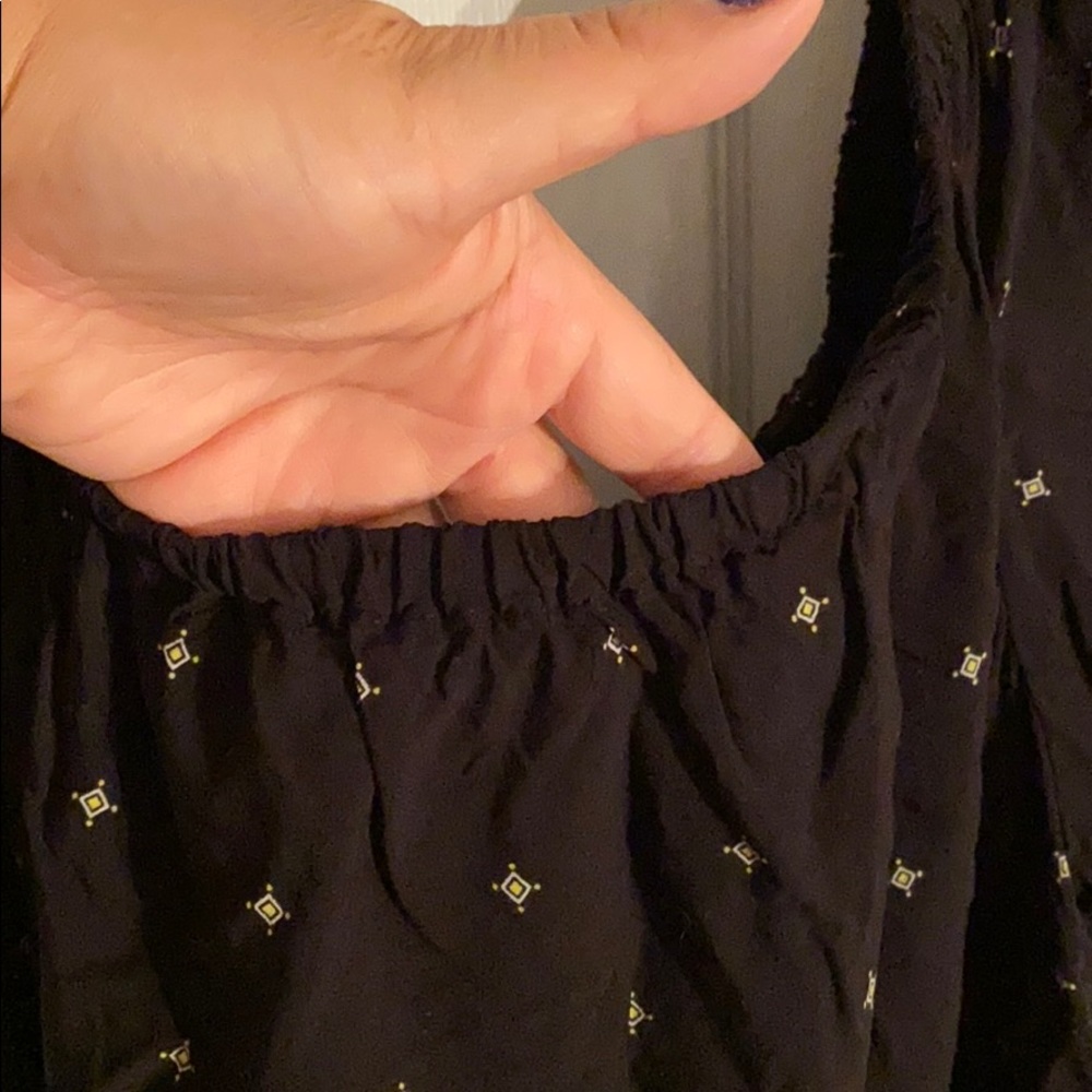 Torrid Size 2 - Off Shoulder Top - Picture 8 of 9